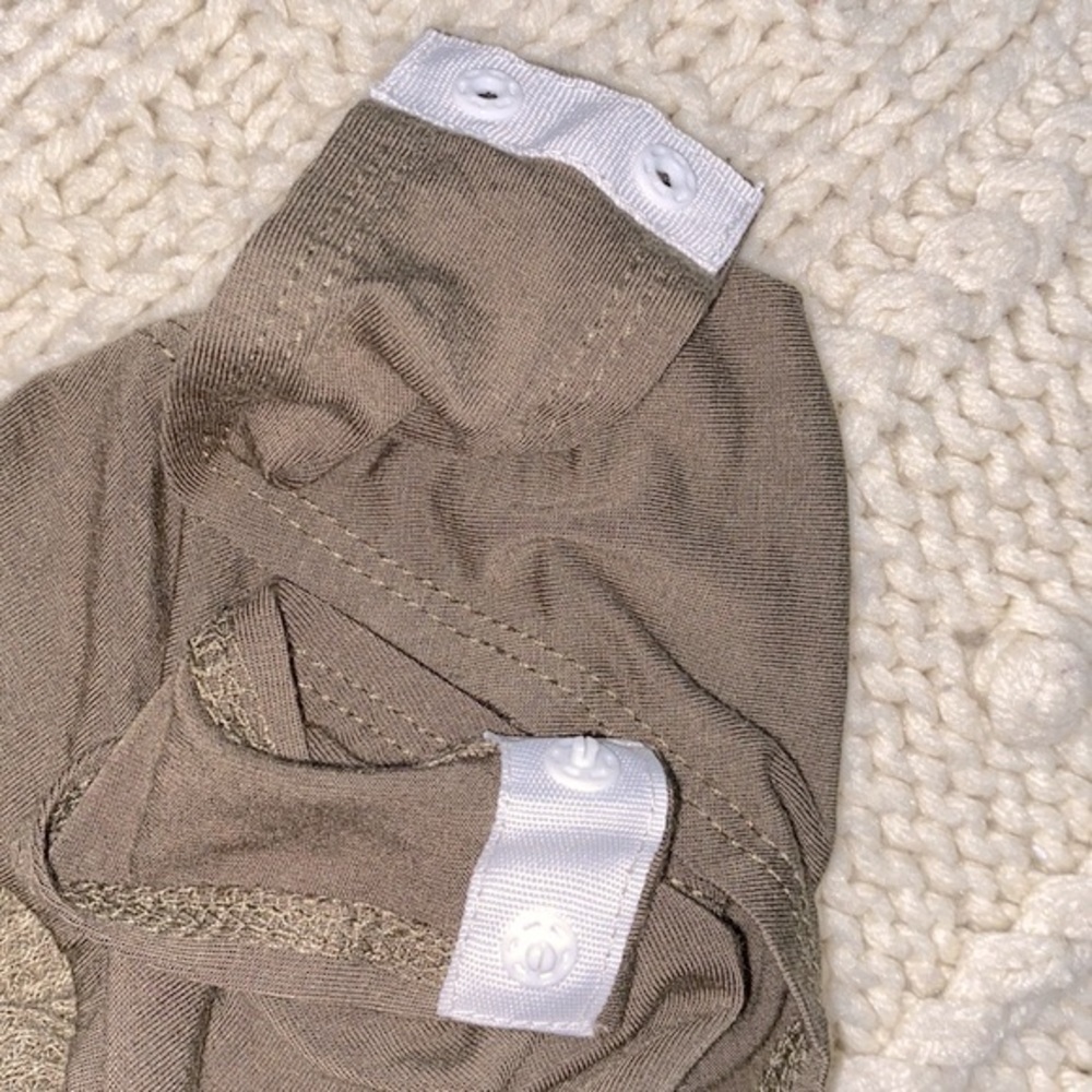 Peach Love waffle knit top size small olive green - Picture 7 of 9